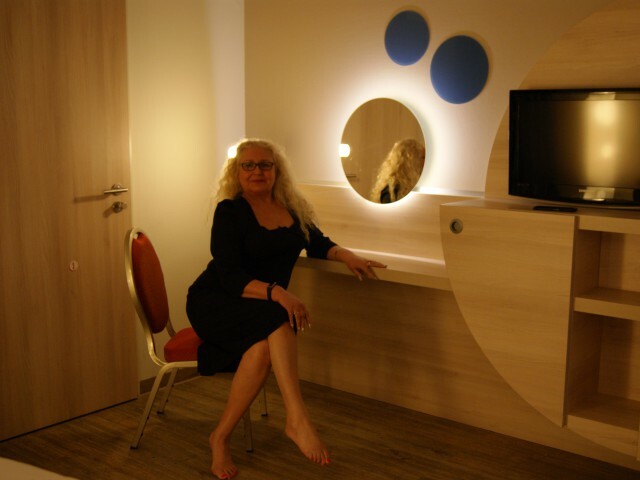 Grannyneeds online foto 1