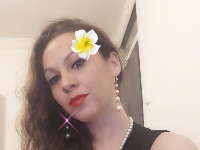 Ellasolemn online foto 1