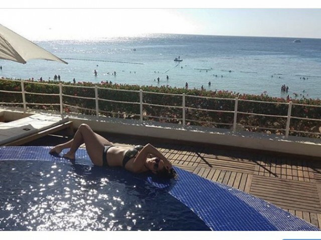 Mia online foto 1