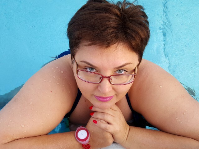 Glowingwoman online foto 4