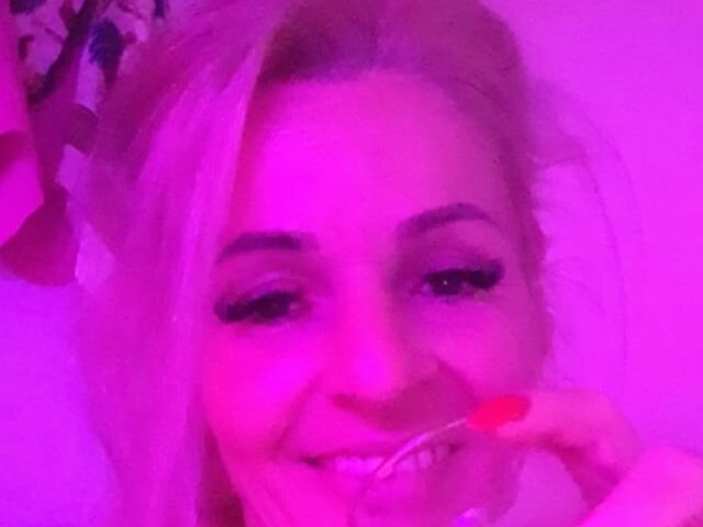 Pretty online foto 1
