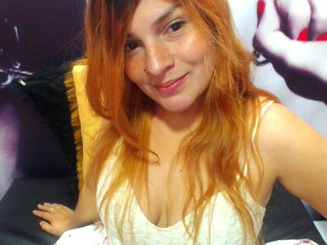 Naughtyslave online foto 3