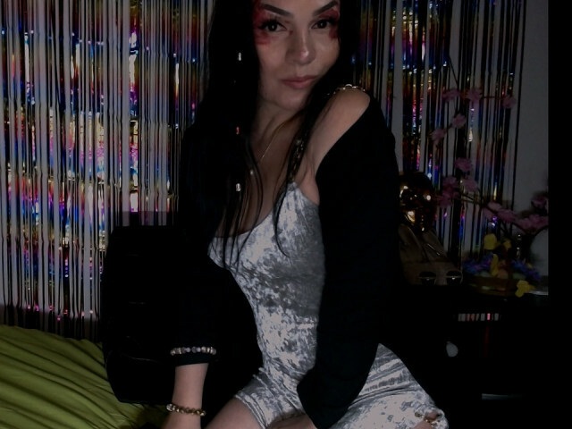Naughtyslave online foto 1