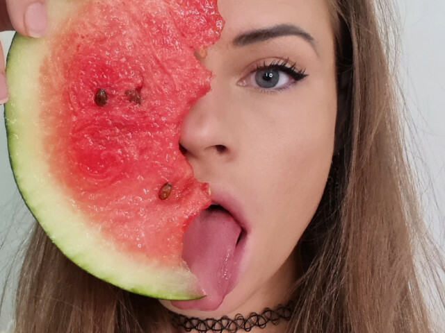 Holykhloe online foto 1