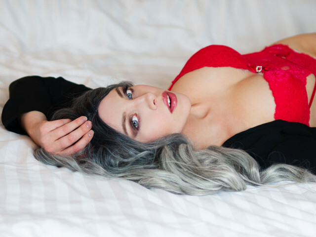 Corneliaa online foto 2