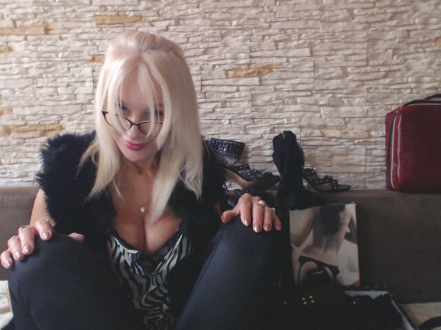 Iselinelle online foto 2
