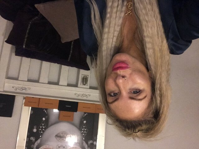 Chantelle online foto 2