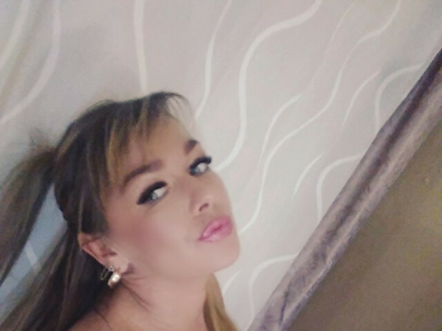 Amelilive online foto 3