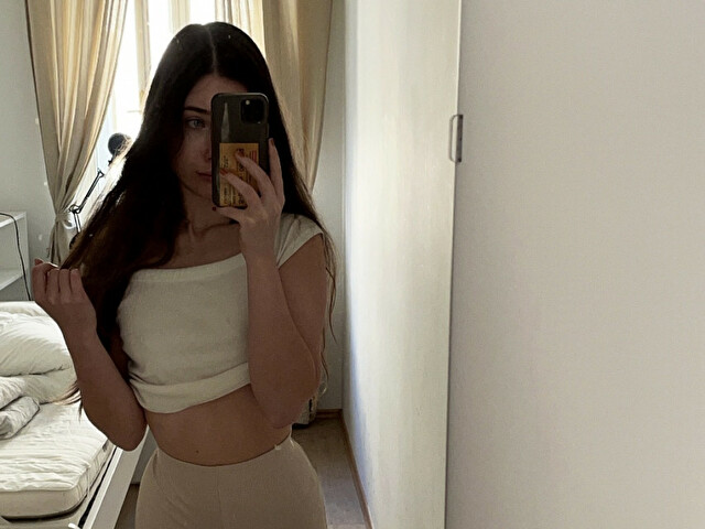 Newmia online foto 2