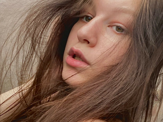 Allissy online foto 1