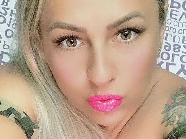 Hotkrystal online foto 1