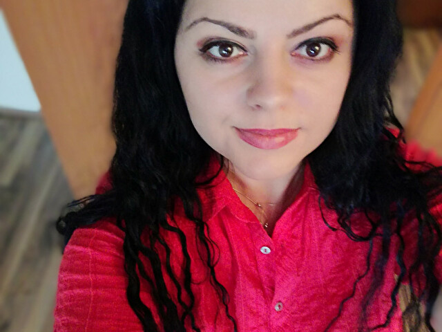 Hotbrunete online foto 1
