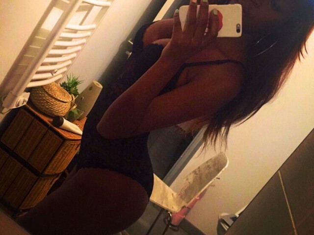 Ebonya online foto 1