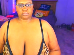 trinafoxx
